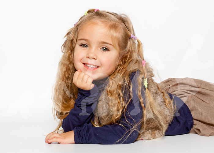 DM Highres, Ersteller 103, Kinderschritte, set4 DM Highres, Ersteller 103, Kinderschritte, set4
